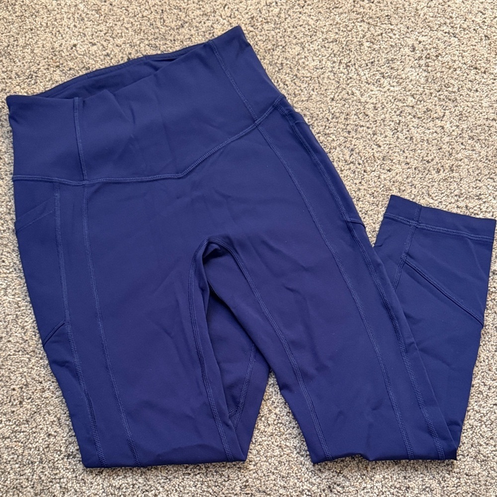 Lululemon All the right places crop 2 size 4